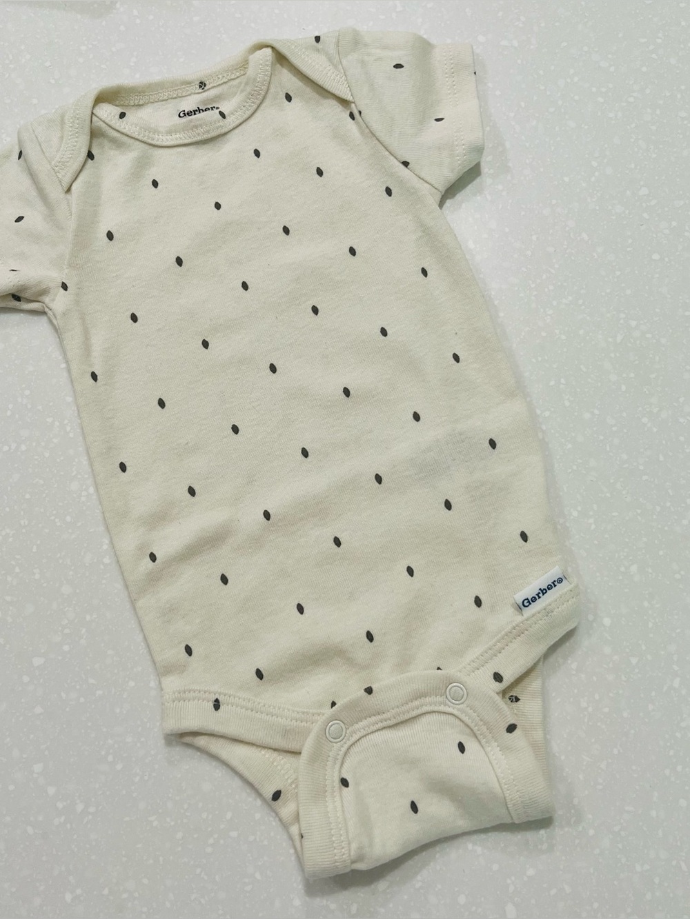 5 x $10 Gerber Onesie 0-3m